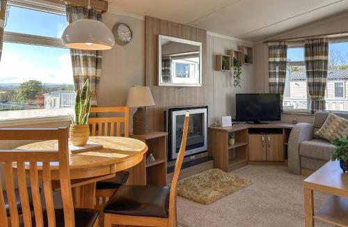 Coldingham House | Hamilton Unit 145