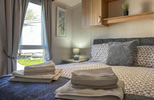 Coldingham House | Hamilton Unit 145