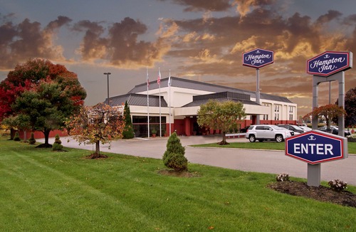 Austinburg Hotel | Hampton Inn Ashtabula
