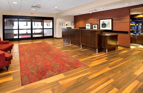 Homeacre-Lyndora Hotel | Hampton Inn Butler