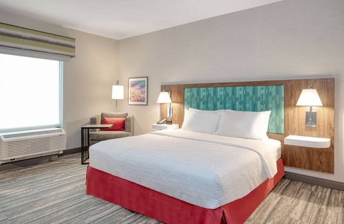 Brooklyn Hotel | Hampton Inn Cleveland Airport - Tiedeman Road