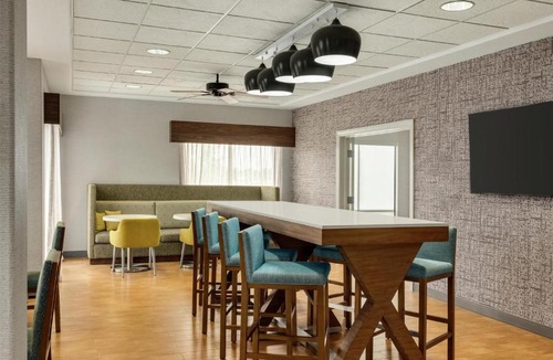 Derby Hotel | Hampton Inn Derby-Wichita Southeast