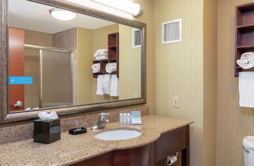 East Lansing Hotel | Hampton Inn East Lansing
