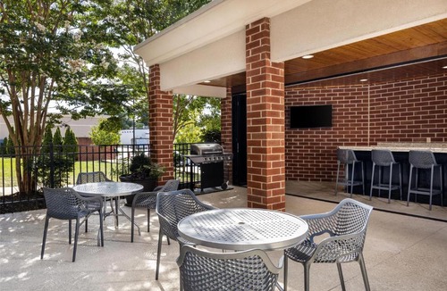 Lexington Hotel | Hampton Inn Lexington Medical Center, KY