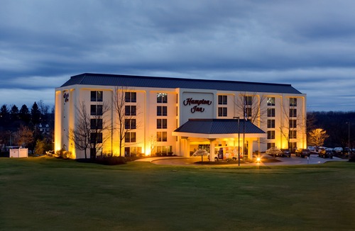 Moon Township Hotel | Hampton Inn Pittsburgh/Airport