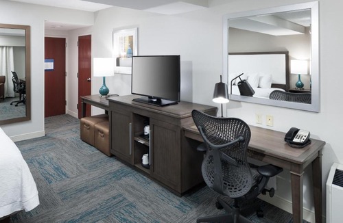 Downtown St. Louis Hotel | Hampton Inn St Louis- at the Arch