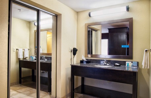 Elk City Hotel | Hampton Inn & Suites Elk City