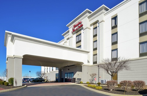 Wilmington Hotel | Hampton Inn & Suites Wilmington