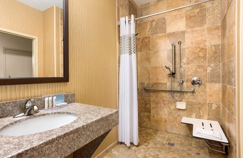 Wichita Hotel | Hampton Inn Wichita-East