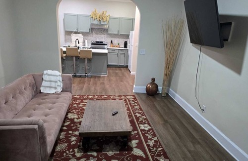 Herron Morton Apartment | Haniels Place - Unit B