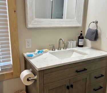 Machias House | Harbor Bend House - River View in the Center of Town