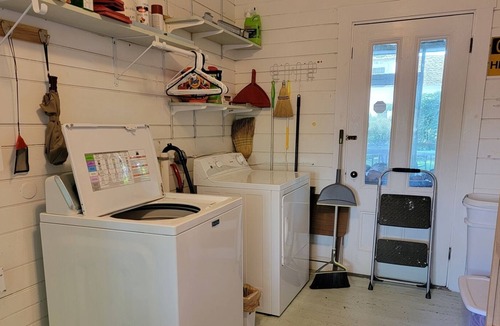 Boothbay Harbor House | HARBOR HIDEAWAY | WALK TO TOWN | BOOTHBAY HARBOR | HIDDEN GEM