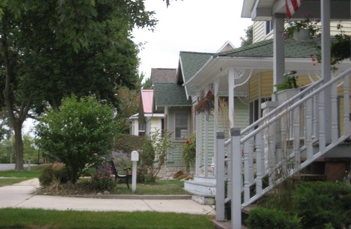 Grand Haven Cottage | Harbor Hill Cottage 2BR-1BA