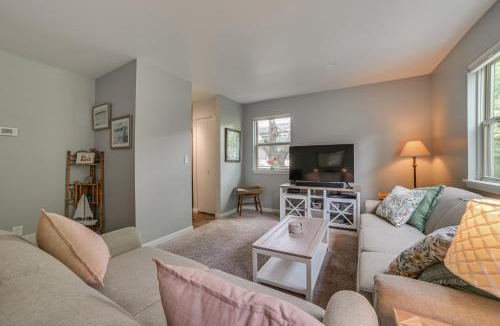 Harbor Springs House | Harbor Springs Winter Retreat ~ 6 Mi to Skiing!