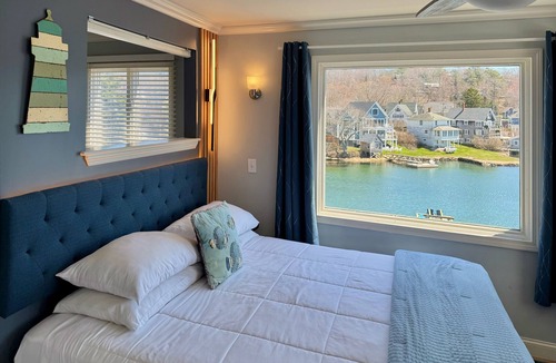 Boothbay Harbor Bed & Breakfast | Harborage Inn on the Oceanfront