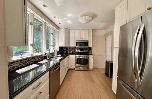 Grand Haven House | Harborside Grand Haven - Walk to Lake Michigan