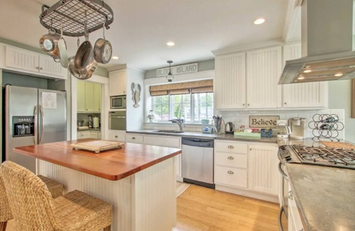 Narragansett House | Harbour Island Coast House, FALL midweek DEALS -quiet beaches with great weather