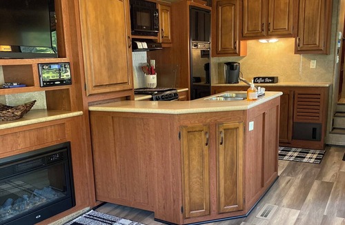 White Cloud RV Rental | Hardy Dam River Retreat located at Sportsman Park Campground & Boat Slips