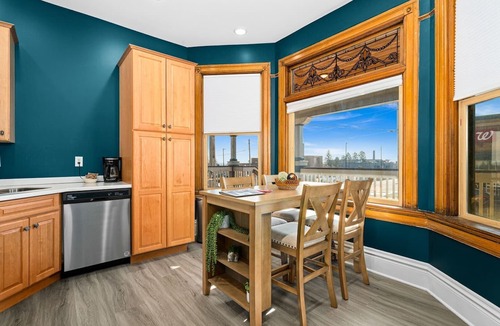 East Hillside Apartment | Harris House 1 | On Hospital Campus
