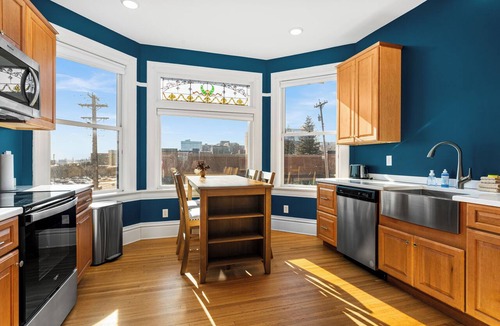 East Hillside Apartment | Harris House 3 | On Hospital Campus