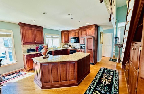 Penn Yan House | Hart To Hart Getaway on Keuka Lake