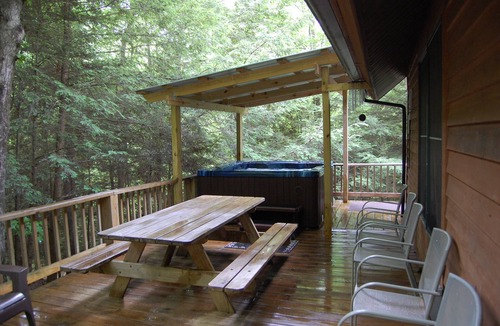 Logan Cottage | Harvest Moon Cottages - The Overlook 00088