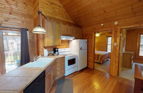 Logan Cottage | Harvest Moon Cottages - Peacepipe 00088