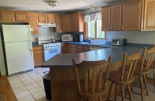 Harwich Center House | Harwich Home with Sunroom near Red River Beach