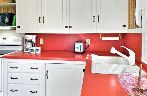 Harwich Port House | Harwich Port Retreat—Walk to Beach & Rail Trail