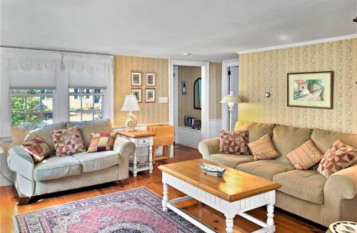 Harwich Port House | Harwich Port Retreat—Walk to Beach Rail Trail