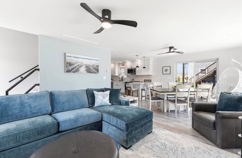 York Beach House | Haskell Free - spend your days on Long Sands