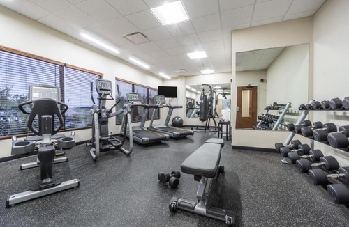 Triadelphia Hotel | Hawthorn Suites by Wyndham Wheeling at The Highlands