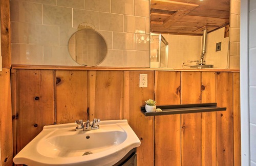 Hayward Cabin | Hayward Cabin on Grindstone Lake: Bring Your Boat!