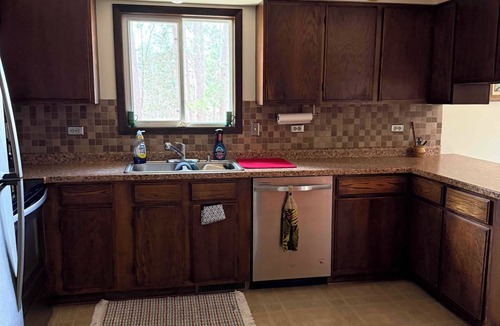 Hayward House | Hayward Riverside Rental
