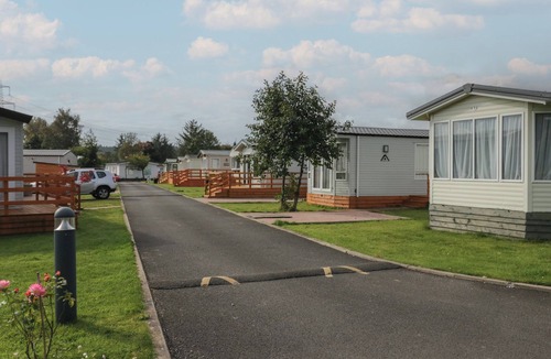 Denny Cottage | HAZEL, pet friendly, with a garden in Denny