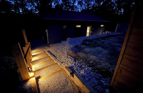Bloomington Ski Chalet | Headless Goose Chalet - Near Bloomington - Hot tub, gas grill, and fire pit