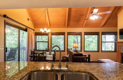 Wisconsin Dells House | Headline