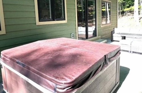 Egg Harbor House | Heart of Door County Home-Sleeps 16+ w/Hot Tub
