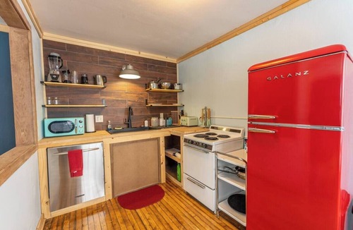 Ely Apartment | Heart of Downtown 2-bedroom apartment in charming Ely