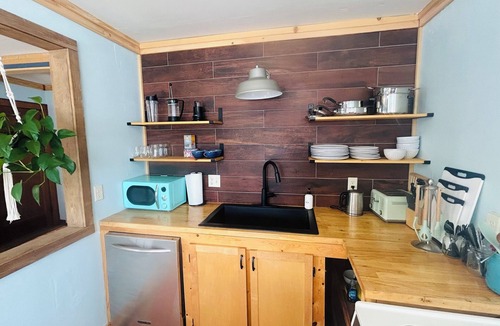Ely Apartment | Heart of Downtown 2-bedroom apartment in charming Ely
