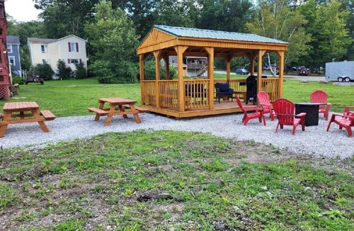 Ohiopyle Hotel | Heart of Ohiopyle - Walk to Falls, Trails & Dining