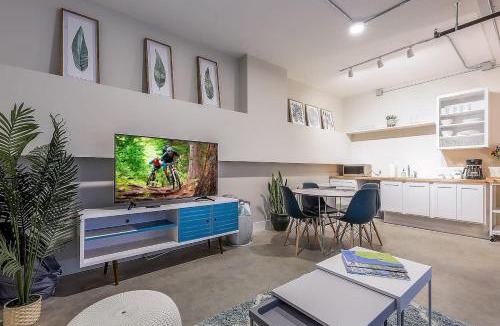 Traverse City Apartment | Heart of Traverse City AC Beach ADA Compliant Downtown