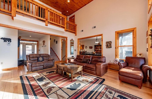McHenry House | Heavenly Haven by Railey Vacations