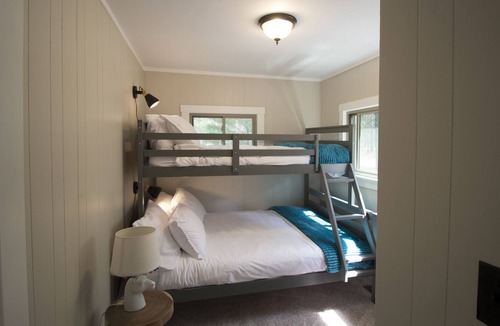 Irons Cabin | ☀️Hello Sunshine Cabin☀️Private Forest Retreat