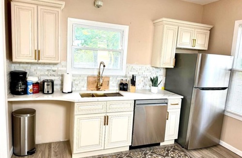 Old Brooklyn House | Henninger lower, Centrally located, 3 bedroom