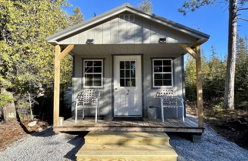 Drummond Island House | Henry's & White Birch Cabins - Johnswood Off Grid Cabins on Drummond Island