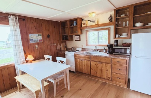 Hessel Cabin | Hessel Bay Cabin #4: Lake Huron waterfront cabin sleeps 4. Boat slip available!