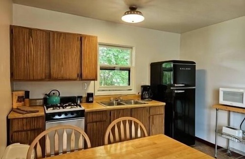 Hessel Cabin | Hessel Bay Cabin #5: Lake Huron waterfront cabin sleeps 4.