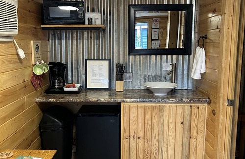 Lake City Hotel | Hidden Haven Cottages