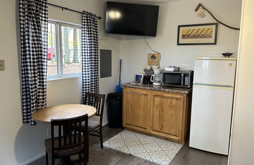 Lake City Hotel | Hidden Haven Cottages
